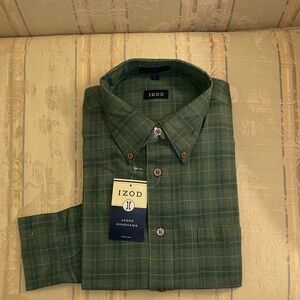 Izod Men's Green Checkered Shirt